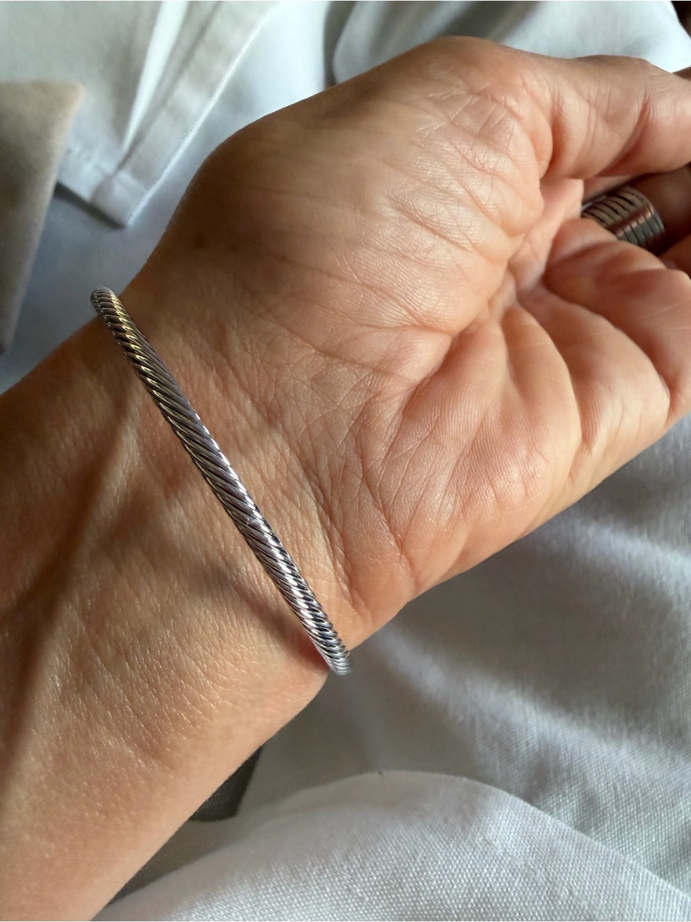 David Yurman Sterling Silver 18K Gold Diamond Cable Hook Bracelet Medium M Box - Picture 7 of 17
